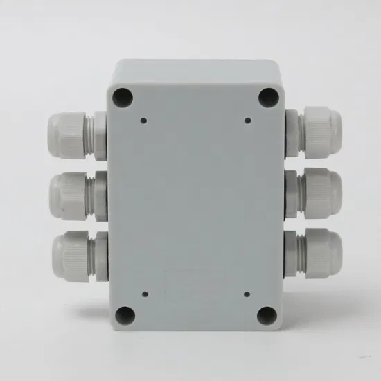3 входа и 3 выхода, 15 А, 400 В, 8-полосная водонепроницаемая распределительная коробка для использования на открытом воздухе Tb1508 CE IP67