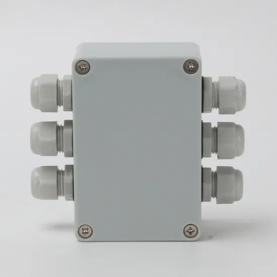 3 входа и 3 выхода, 15 А, 400 В, 8-полосная водонепроницаемая распределительная коробка для использования на открытом воздухе Tb1508 CE IP67